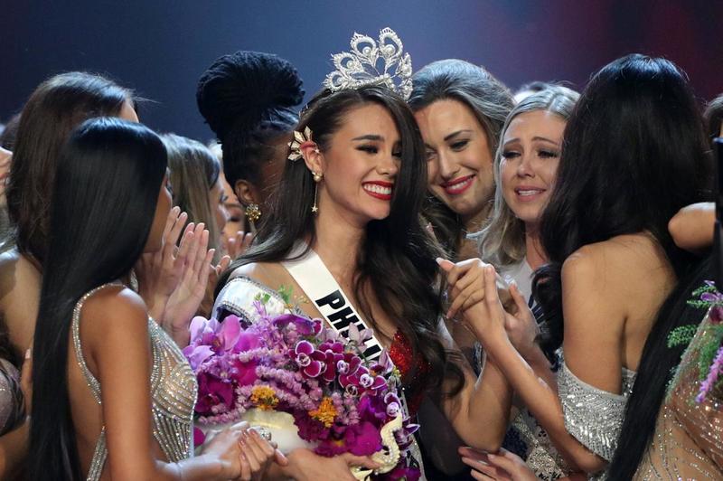 الفلبينية كاتريونا اليسا غراي ملكة جمال الكون